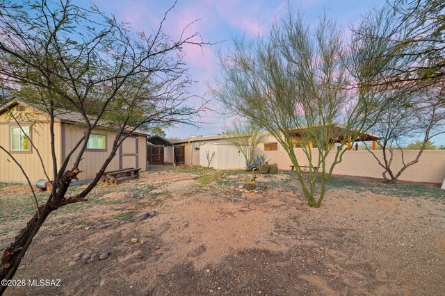 1641 W Chapala Drive, Tucson, AZ 85704