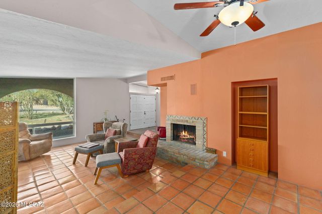 1641 W Chapala Drive, Tucson, AZ 85704