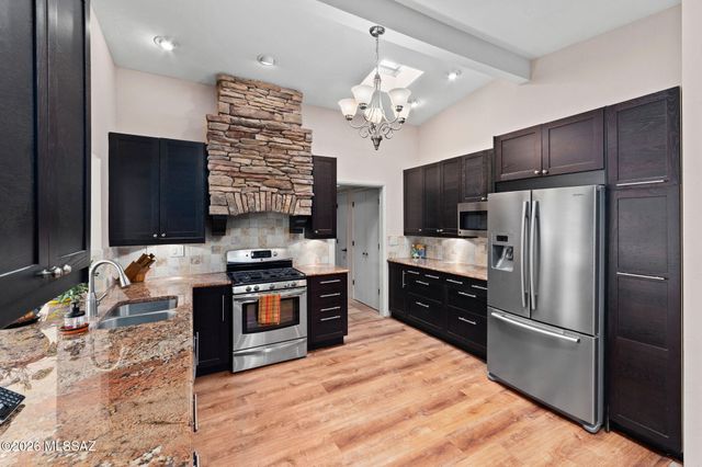 1641 W Chapala Drive, Tucson, AZ 85704