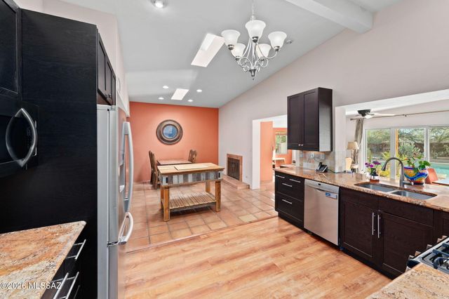 1641 W Chapala Drive, Tucson, AZ 85704