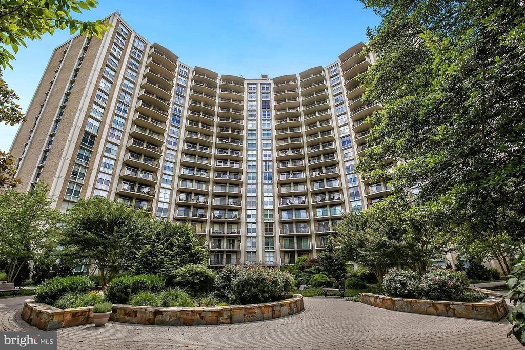 Image 1 of property listing at 9039 SLIGO CREEK PKWY #205, Silver Spring, MD 20901