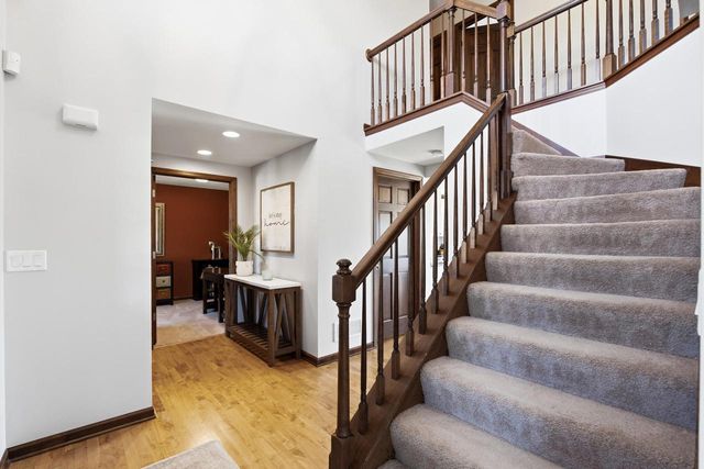 8224 S Shadwell CIRCLE, Franklin, WI 53132