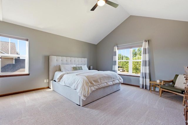 8224 S Shadwell CIRCLE, Franklin, WI 53132