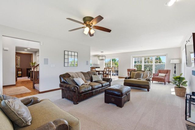 8224 S Shadwell CIRCLE, Franklin, WI 53132