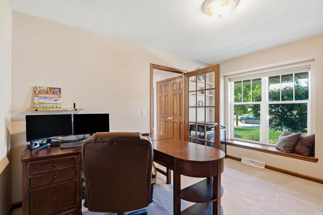 8224 S Shadwell CIRCLE, Franklin, WI 53132