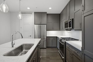 20 Rutledge St Apt 411, Nashville, TN 37210