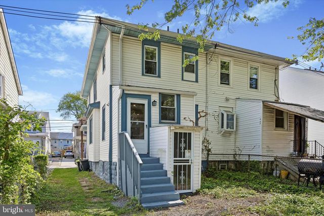 524 ORCHARD AVE, Lansdowne, PA 19050