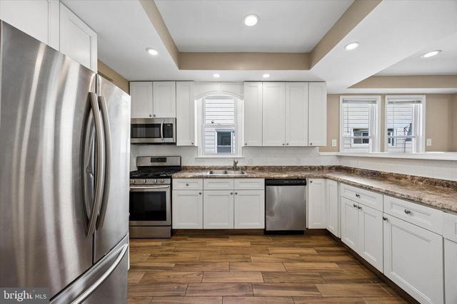 524 ORCHARD AVE, Lansdowne, PA 19050