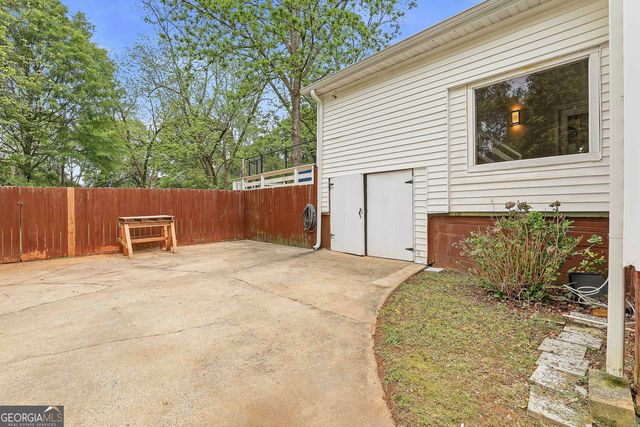 21 Smith Street, Grantville, GA 30220