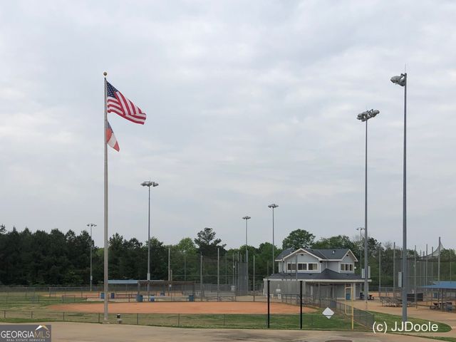 21 Smith Street, Grantville, GA 30220