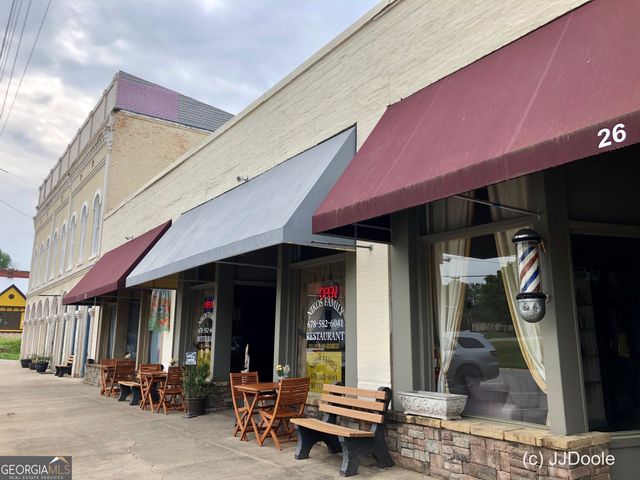 21 Smith Street, Grantville, GA 30220