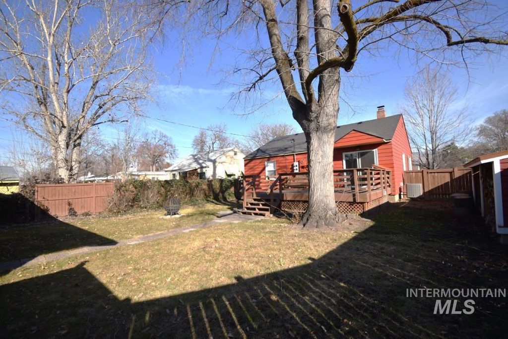 1327 S Leadville Ave, Boise, ID 83706 photo 3