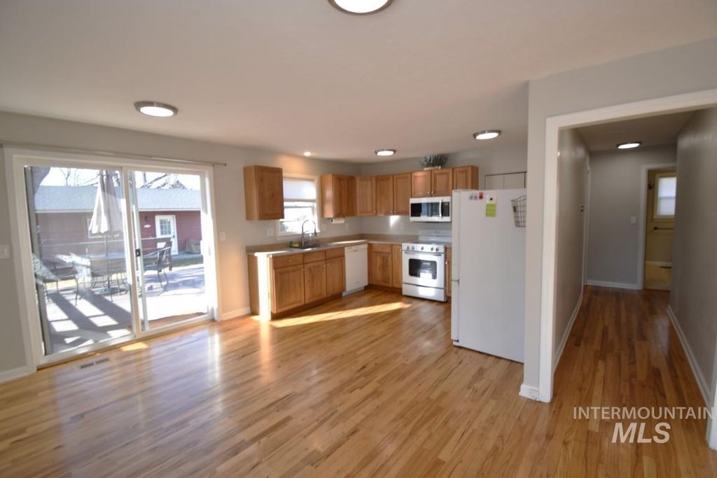 1327 S Leadville Ave, Boise, ID 83706 photo 7