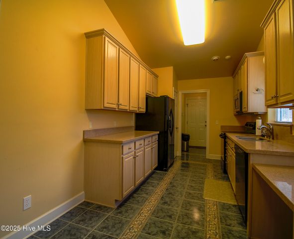 2616 Brookridge Circle, Greenville, NC 27858