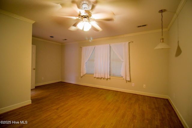 2616 Brookridge Circle, Greenville, NC 27858