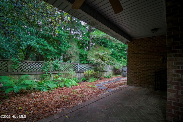 2616 Brookridge Circle, Greenville, NC 27858
