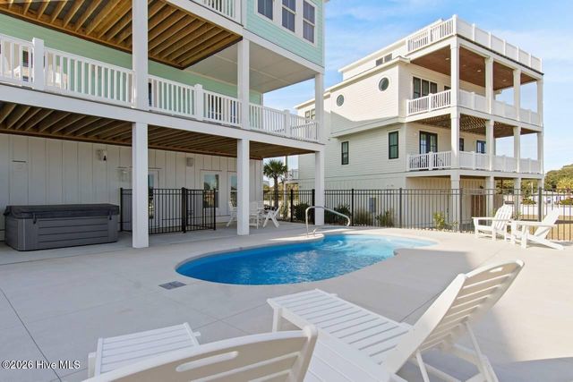 109 Ocean Bluff Drive, Atlantic Beach, NC 28512