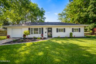 104 Lones Drive, Perrysburg, OH 43551