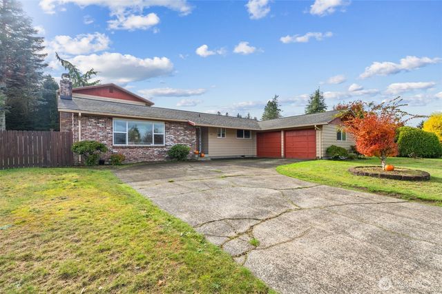 1209 Dundee Drive, Cosmopolis, WA 98537