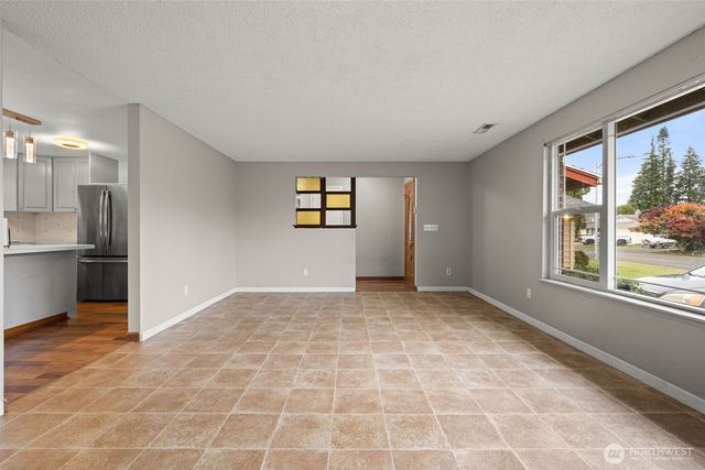 1209 Dundee Drive, Cosmopolis, WA 98537