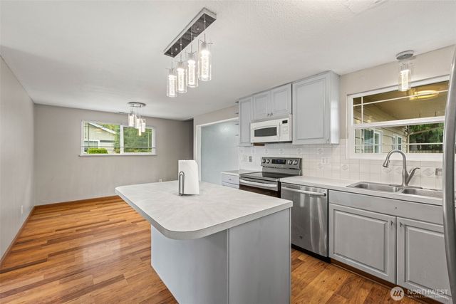 1209 Dundee Drive, Cosmopolis, WA 98537