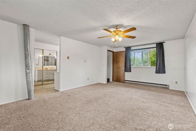 1209 Dundee Drive, Cosmopolis, WA 98537