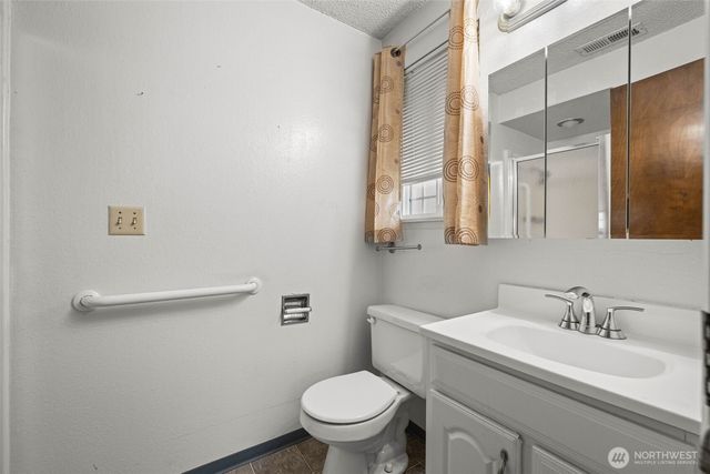 1209 Dundee Drive, Cosmopolis, WA 98537