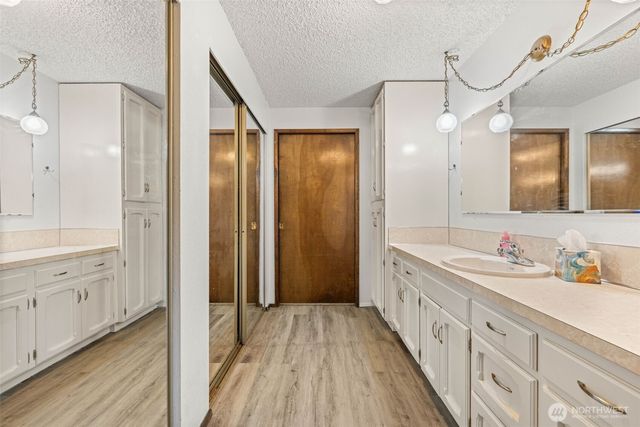 1209 Dundee Drive, Cosmopolis, WA 98537