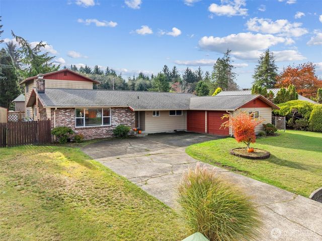 1209 Dundee Drive, Cosmopolis, WA 98537