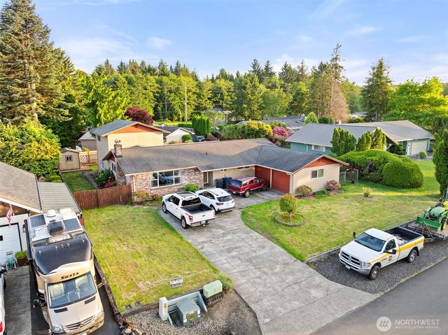1209 Dundee Drive, Cosmopolis, WA 98537