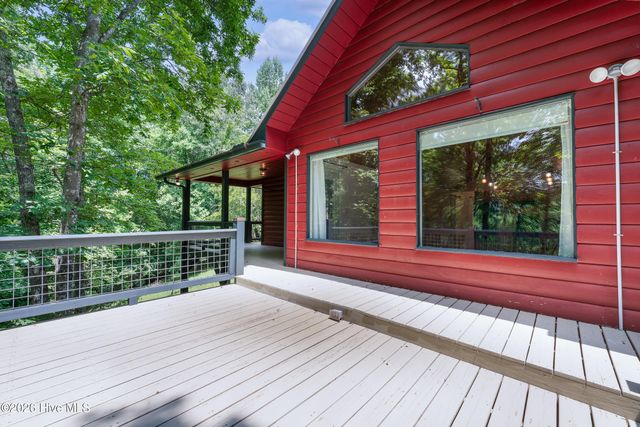 167 Brasstown View, Brasstown, NC 28902