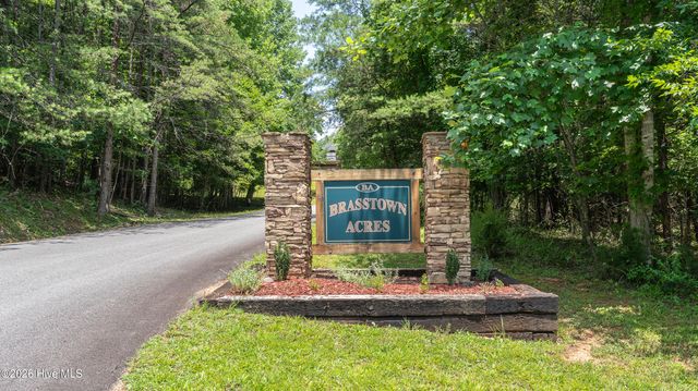 167 Brasstown View, Brasstown, NC 28902