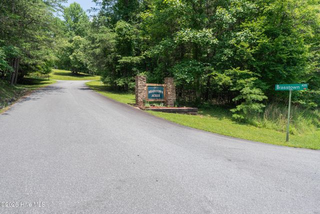 167 Brasstown View, Brasstown, NC 28902