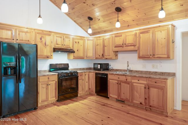 167 Brasstown View, Brasstown, NC 28902