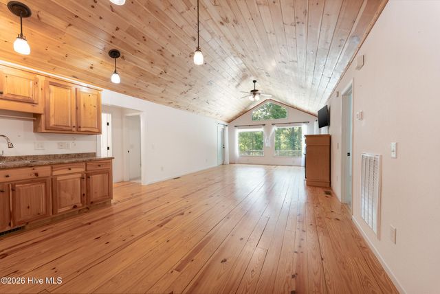 167 Brasstown View, Brasstown, NC 28902