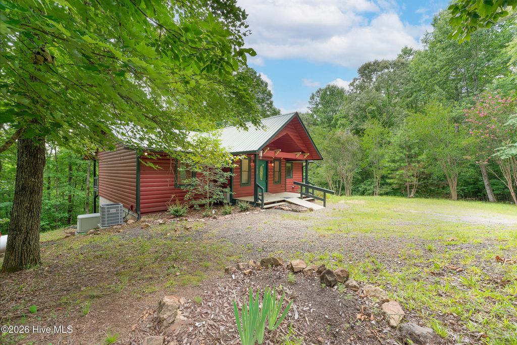 167 Brasstown View, Brasstown, NC 28902