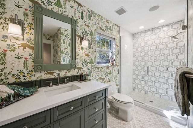 913 LA SALLE AVENUE, Orlando, FL 32803