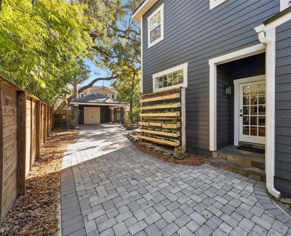 913 LA SALLE AVENUE, Orlando, FL 32803