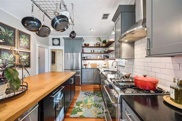 913 LA SALLE AVENUE, Orlando, FL 32803