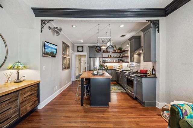 913 LA SALLE AVENUE, Orlando, FL 32803