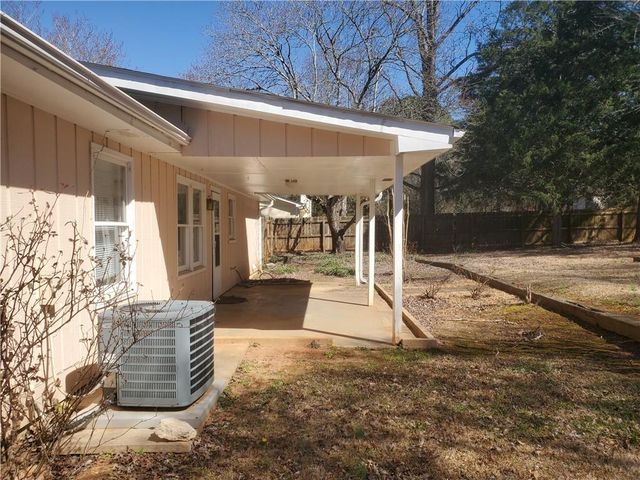 455 Sweet Water Trail, Conyers, GA 30094