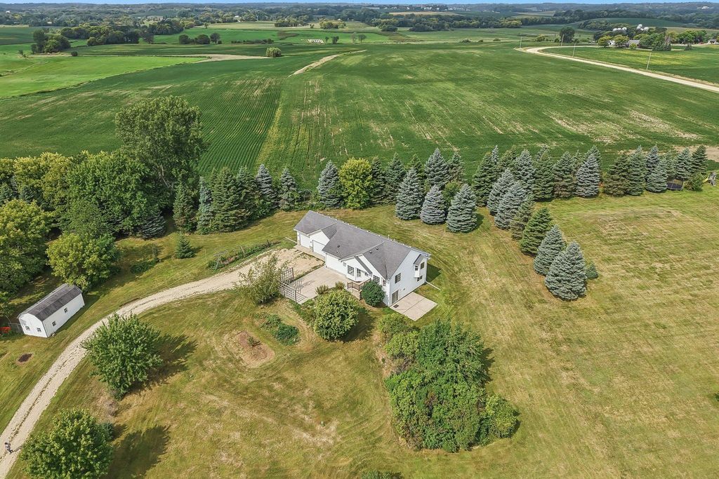 31121 Idalia Avenue, Northfield, MN 55057 — exterior