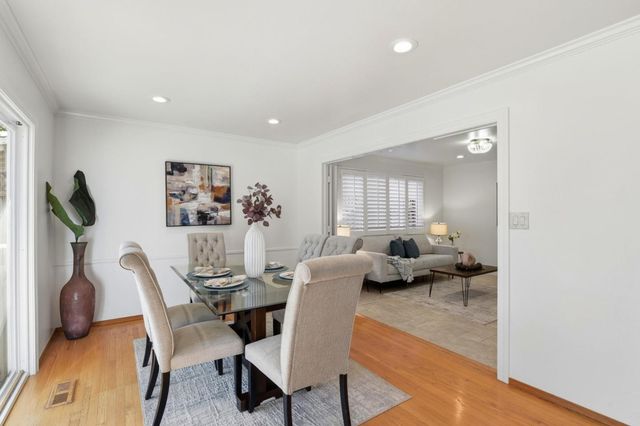 574 Carrick Court, Sunnyvale, CA 94087