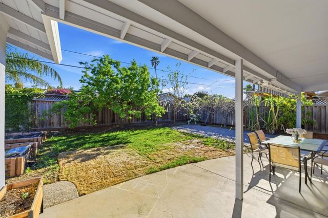 574 Carrick Court, Sunnyvale, CA 94087