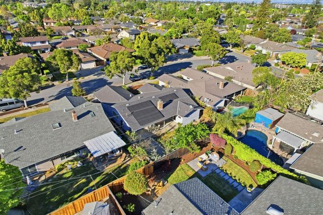 574 Carrick Court, Sunnyvale, CA 94087