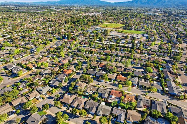 574 Carrick Court, Sunnyvale, CA 94087