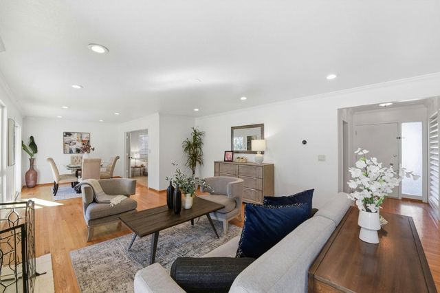 574 Carrick Court, Sunnyvale, CA 94087