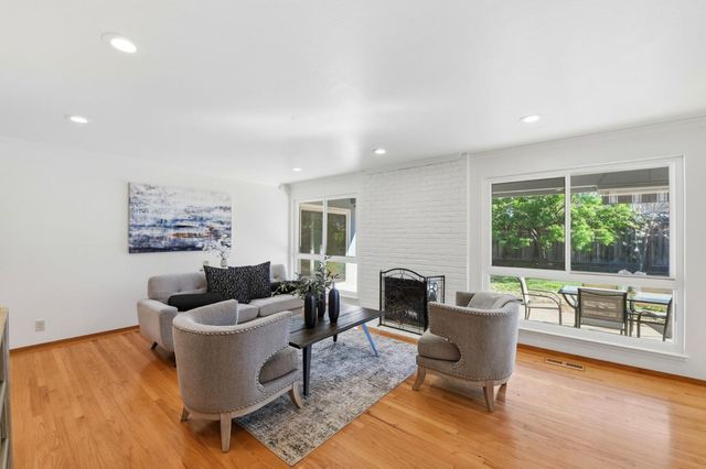 574 Carrick Court, Sunnyvale, CA 94087