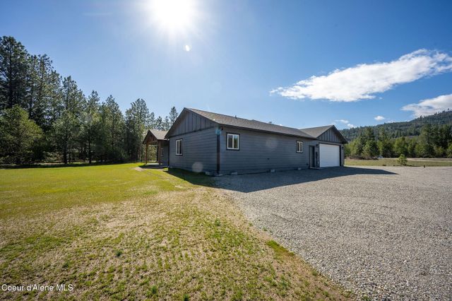 55 Flattery LN, Blanchard, ID 83804