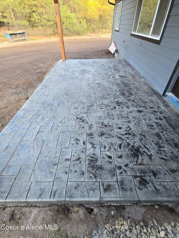 55 Flattery LN, Blanchard, ID 83804